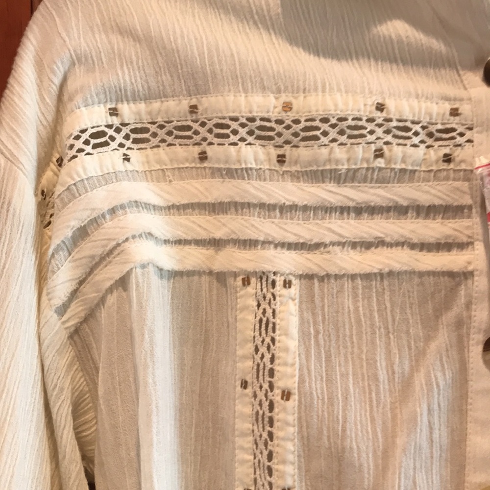 ππ Brand NEW. WITH TAGS. FREE PEOPLE Button up Bloue. Size XS Off-white - Picture 3 of 5